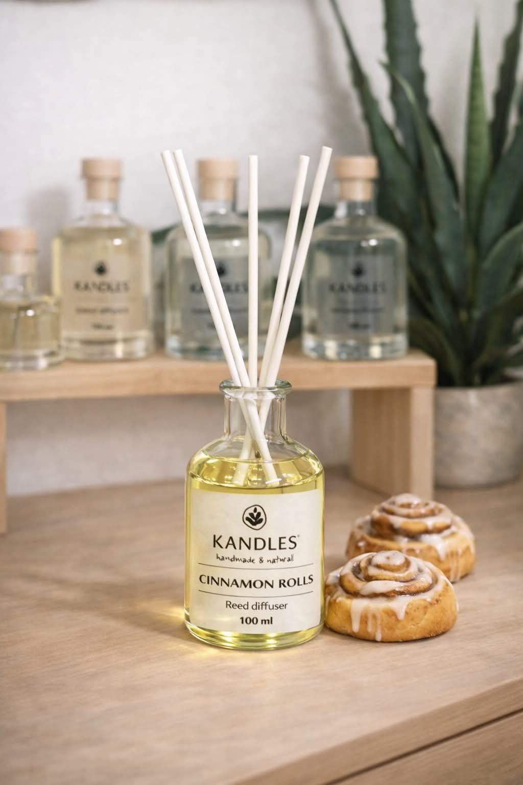 2611576e-f037-4618-b368-1923a7c66370 CINNAMON ROLL 100ml - Image 1